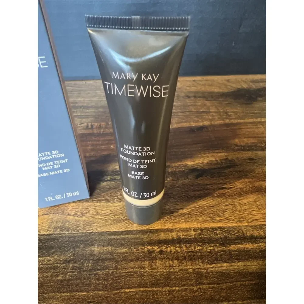 Mary Kay TimeWise Matte 3D Foundation Bronze W-110 NIB